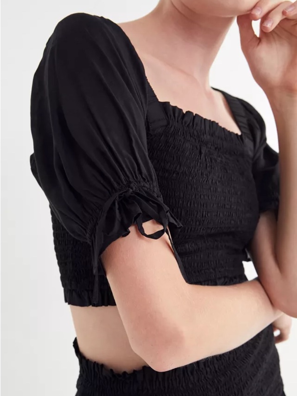 Free people Women's Black Smocked Crop Top - Classic Puff Sleeve